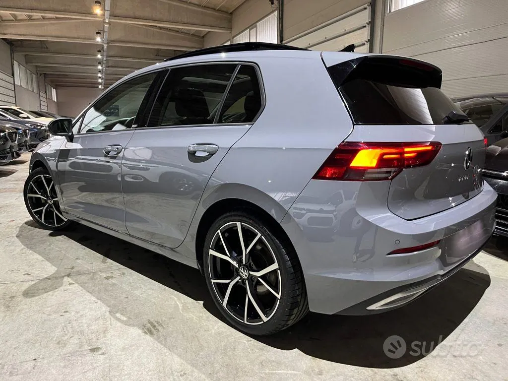 Volkswagen Golf 2024 photo 5