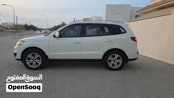 Hyundai Santa Fe 2011 photo 3