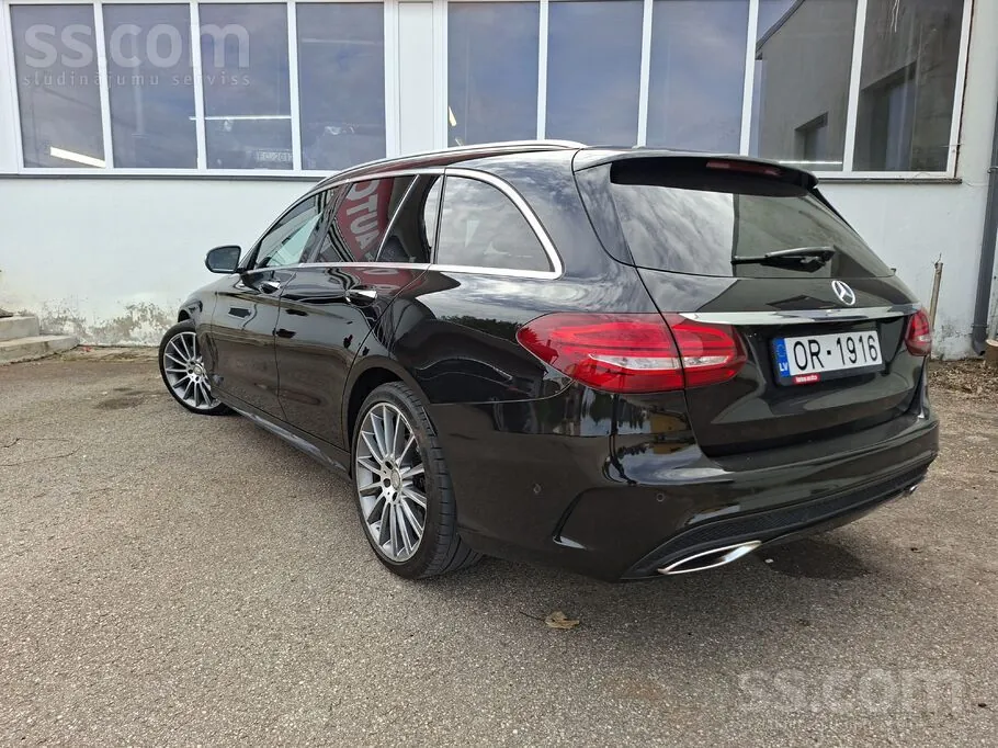Mercedes-Benz C250 2014 photo 4