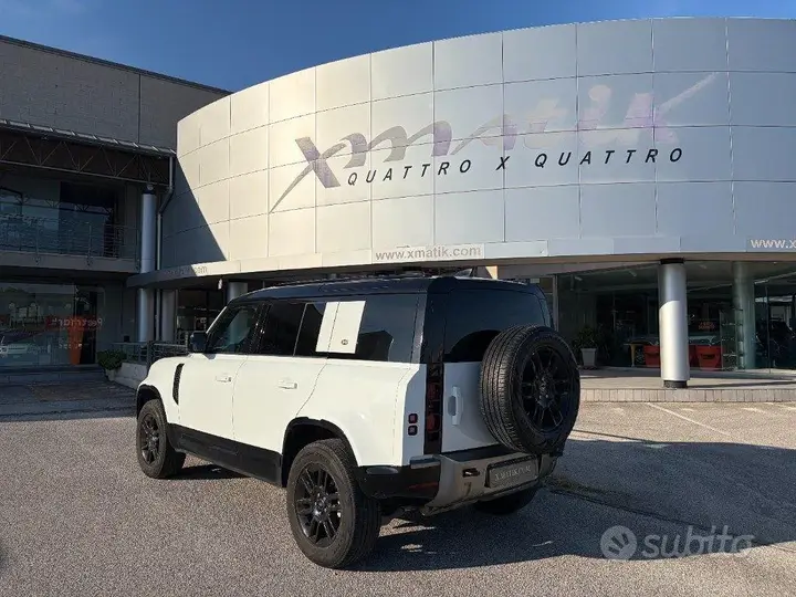 Land Rover Defender 2022 photo 4