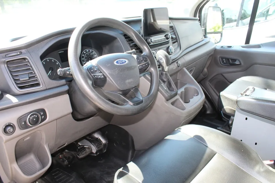 Ford Transit 2020 photo 2