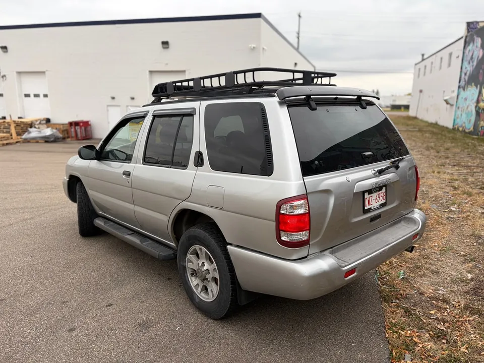 Nissan Pathfinder 2002 photo 5