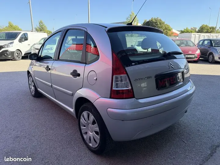 Citroen C3 2009 photo 3