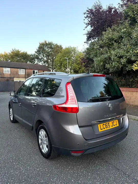 Renault Grand Scenic 2015 photo 5
