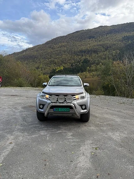 Toyota Hilux 2018 photo 2