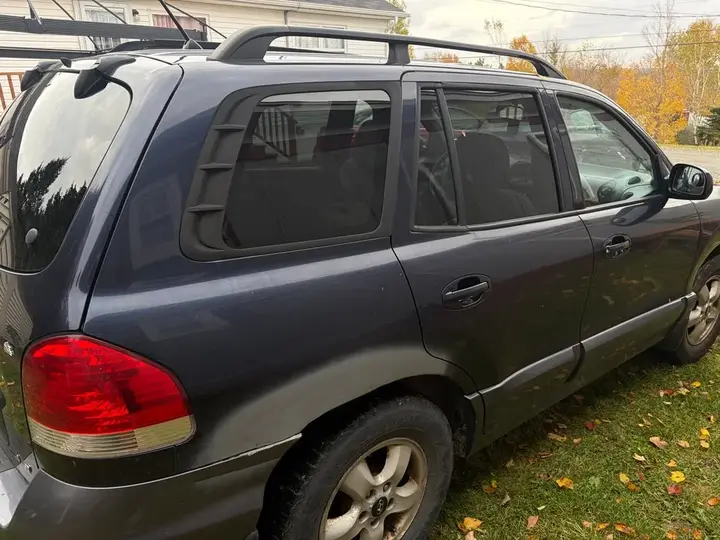 Hyundai Santa Fe 2005 photo 4