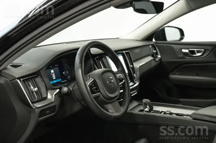 Volvo S60 2023 photo 5