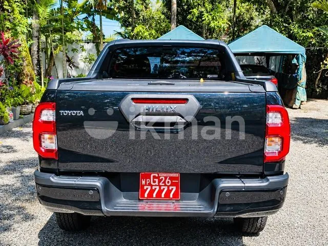 Toyota Hilux 2024 photo 5