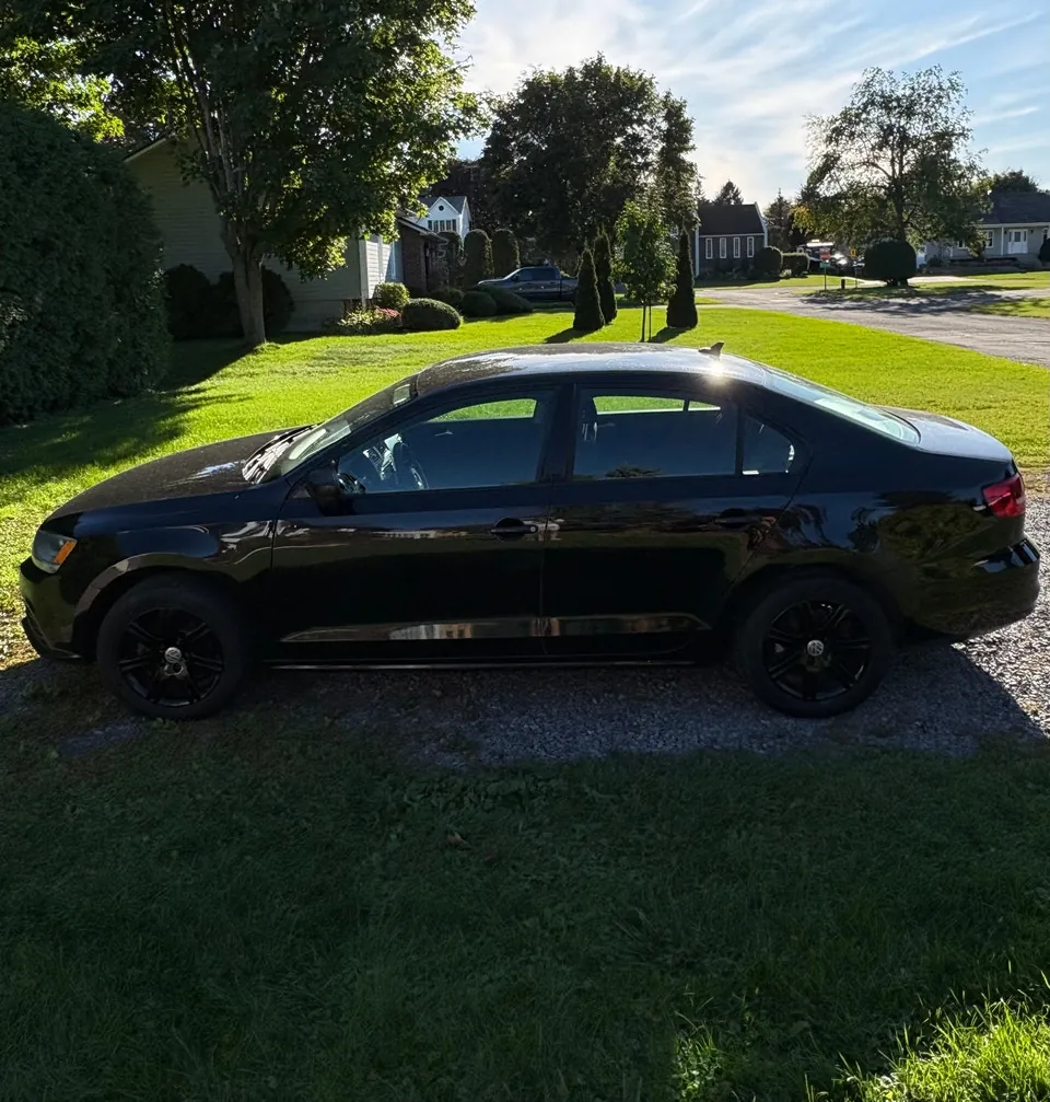 Volkswagen Jetta 2015 photo 2