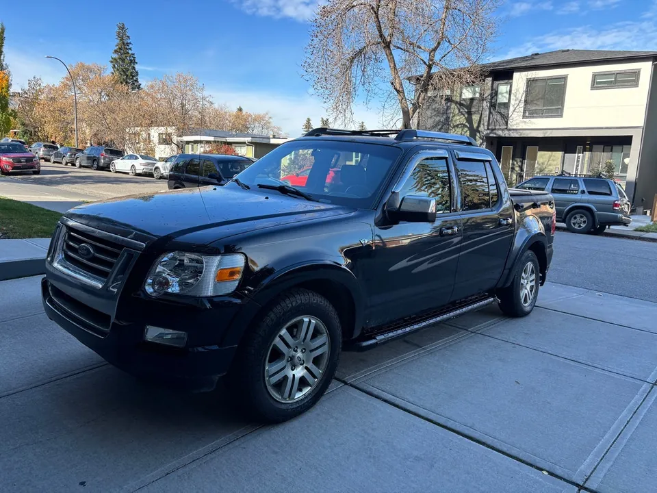Ford Explorer Sport Trac 2008 photo 2