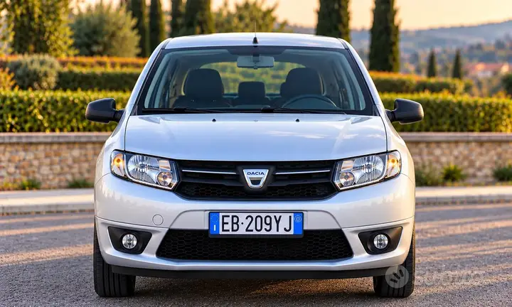 Dacia Sandero 2011 photo 2