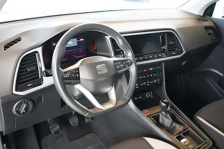 Seat Ateca 2024 photo 3