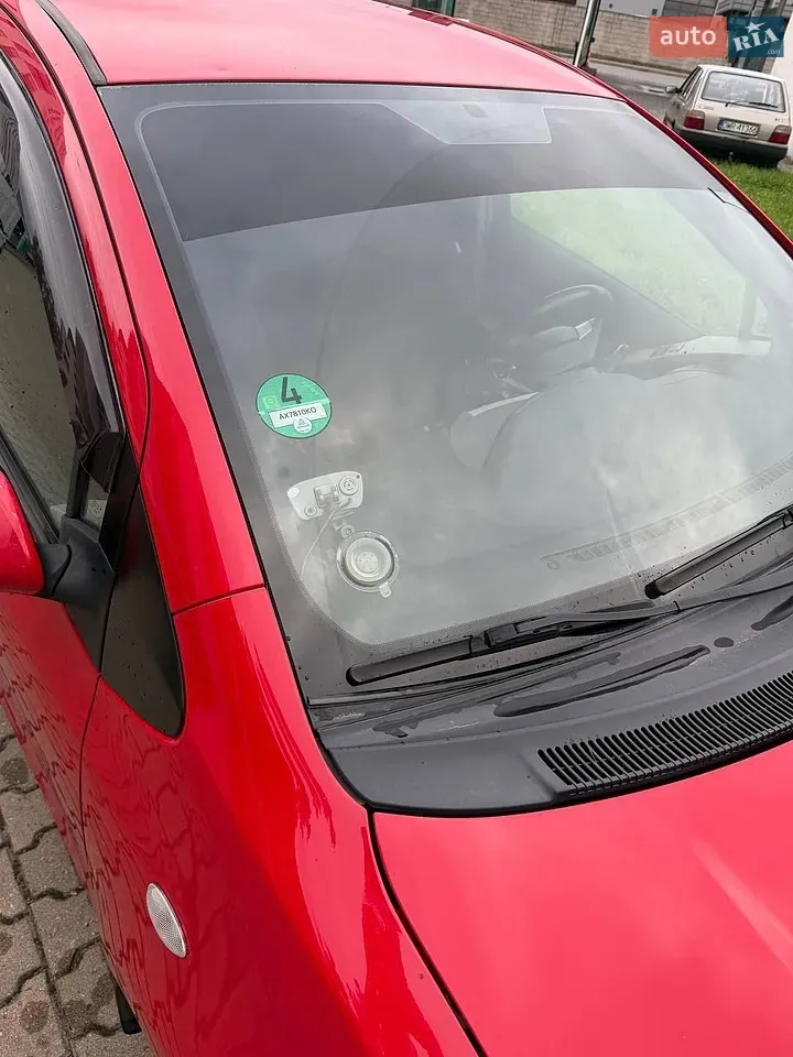 Toyota Yaris 2008 photo 2