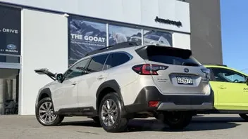 Subaru Outback 2024 photo 5