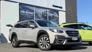 Subaru Outback 2024 photo 2