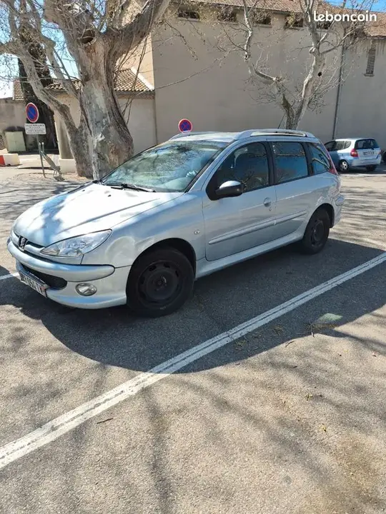 Peugeot 206