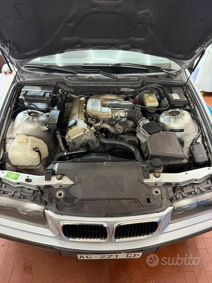 BMW E36 1995 photo 2
