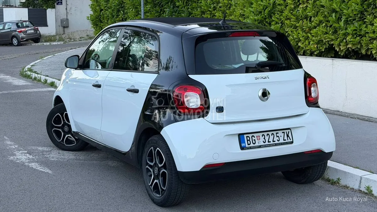 Smart Forfour 2019 photo 5