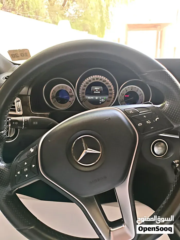 Mercedes-Benz E-Class 2015 photo 2