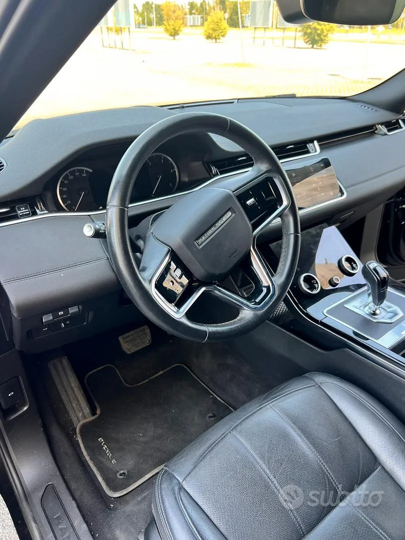 Land Rover Range Rover Evoque 2023 photo 5