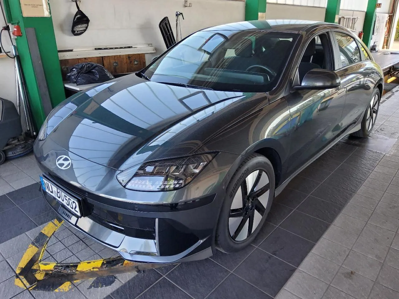 Hyundai Ioniq 6