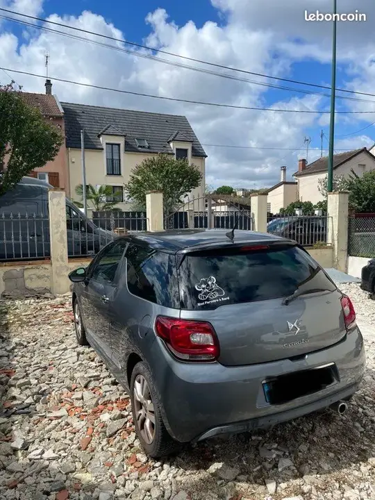 Citroen Ds3 2011 photo 2