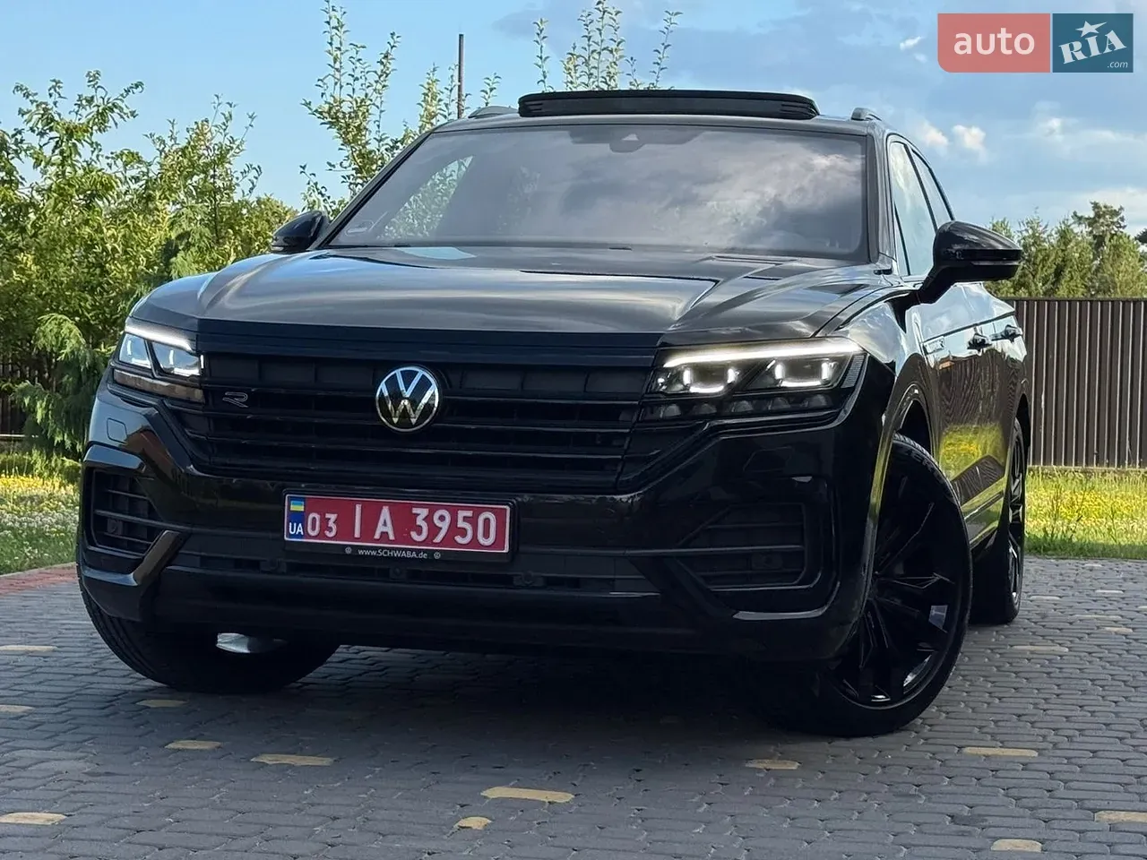Volkswagen Touareg 2023 photo 3