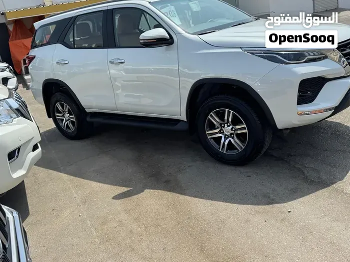 Toyota Fortuner 2026 photo 2