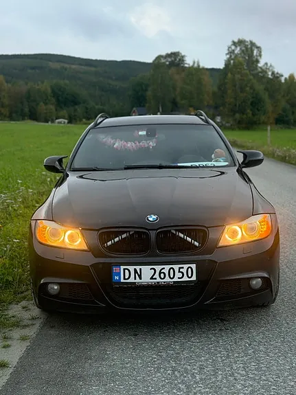 BMW 320Xd 2009 photo 4