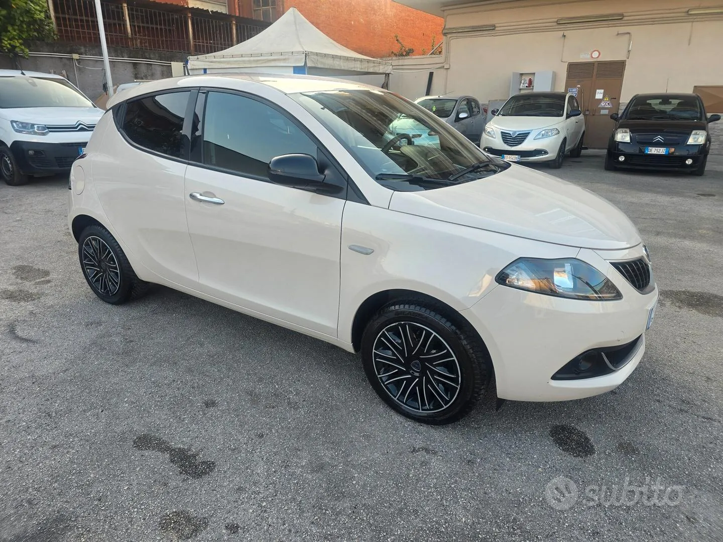 Lancia Ypsilon 2022 photo 2