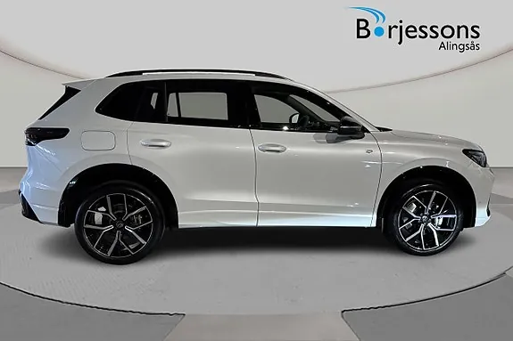 Volkswagen Tiguan 2026 photo 2