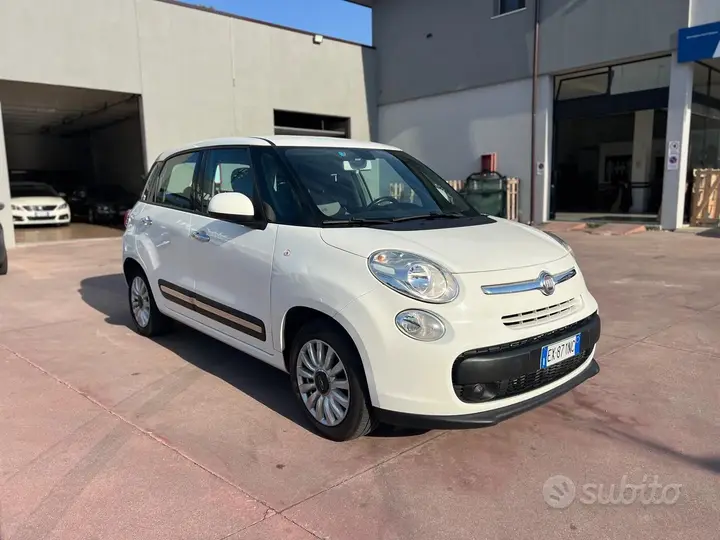 Fiat 500L 2014 photo 3