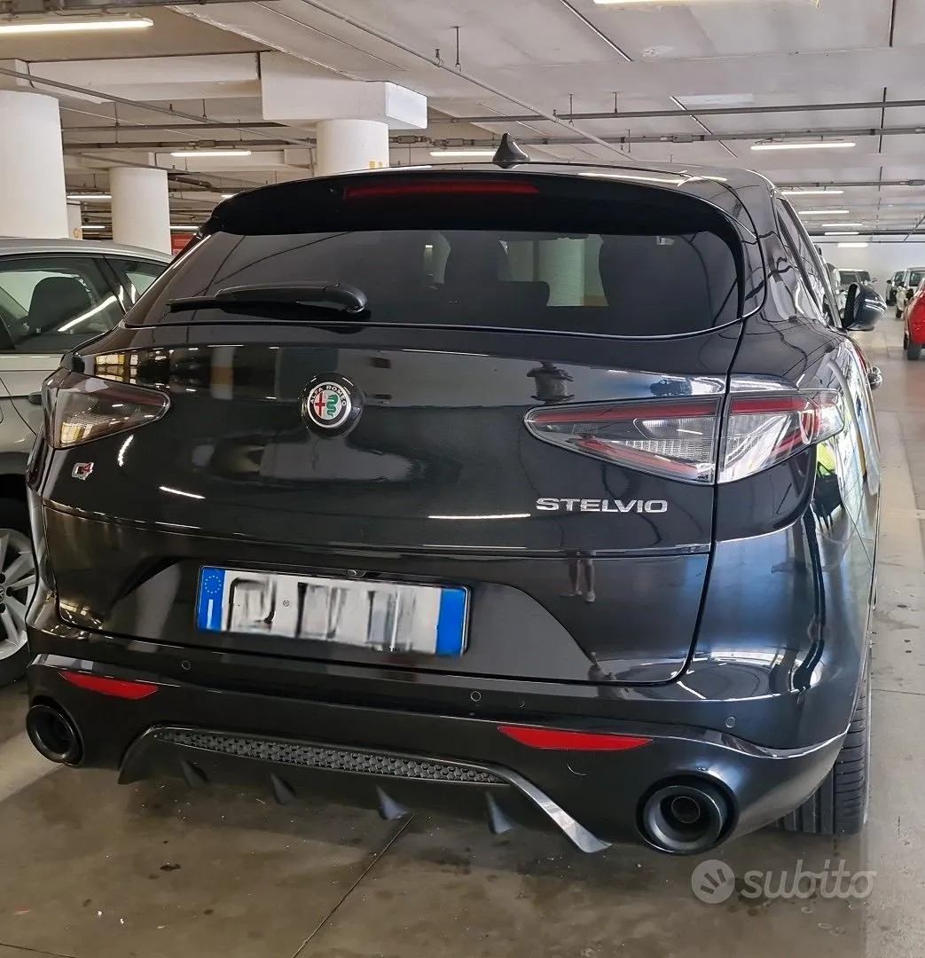 Alfa Romeo Stelvio 2023 photo 3