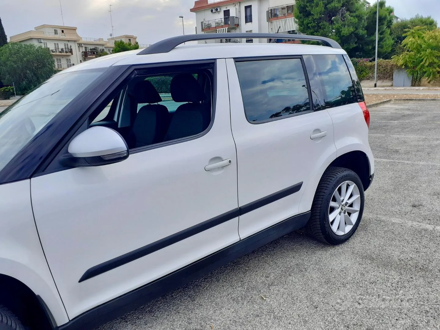 Skoda Yeti 2015 photo 3