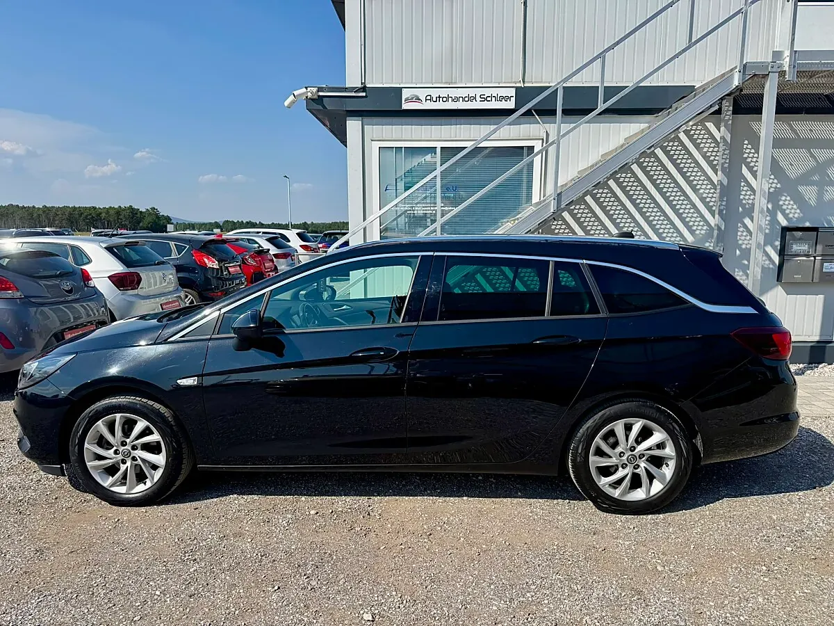 Opel Astra 2021 photo 2