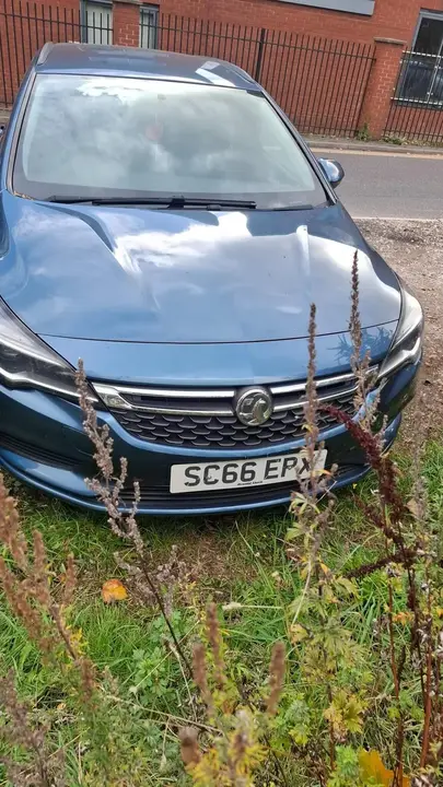 Vauxhall Astra 2017 photo 2