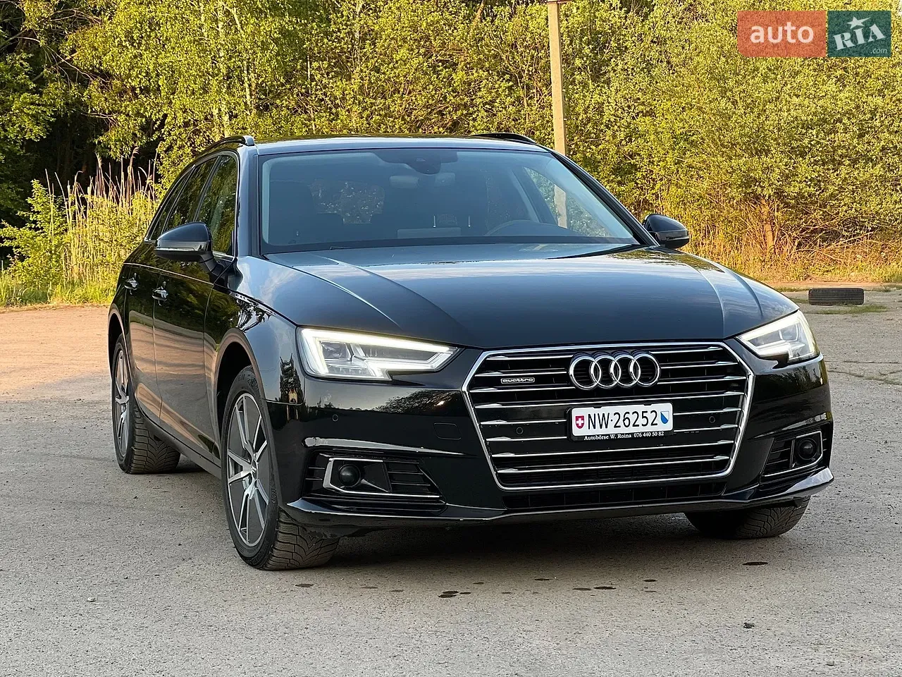 Audi A4 2015 photo 2