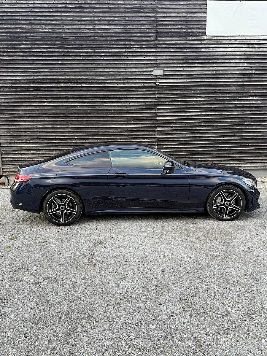 Mercedes-Benz C-Class 2019 photo 2