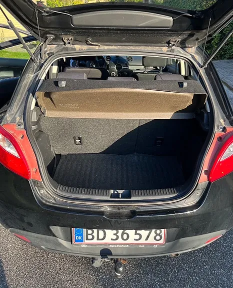 Mazda 2 2007 photo 4