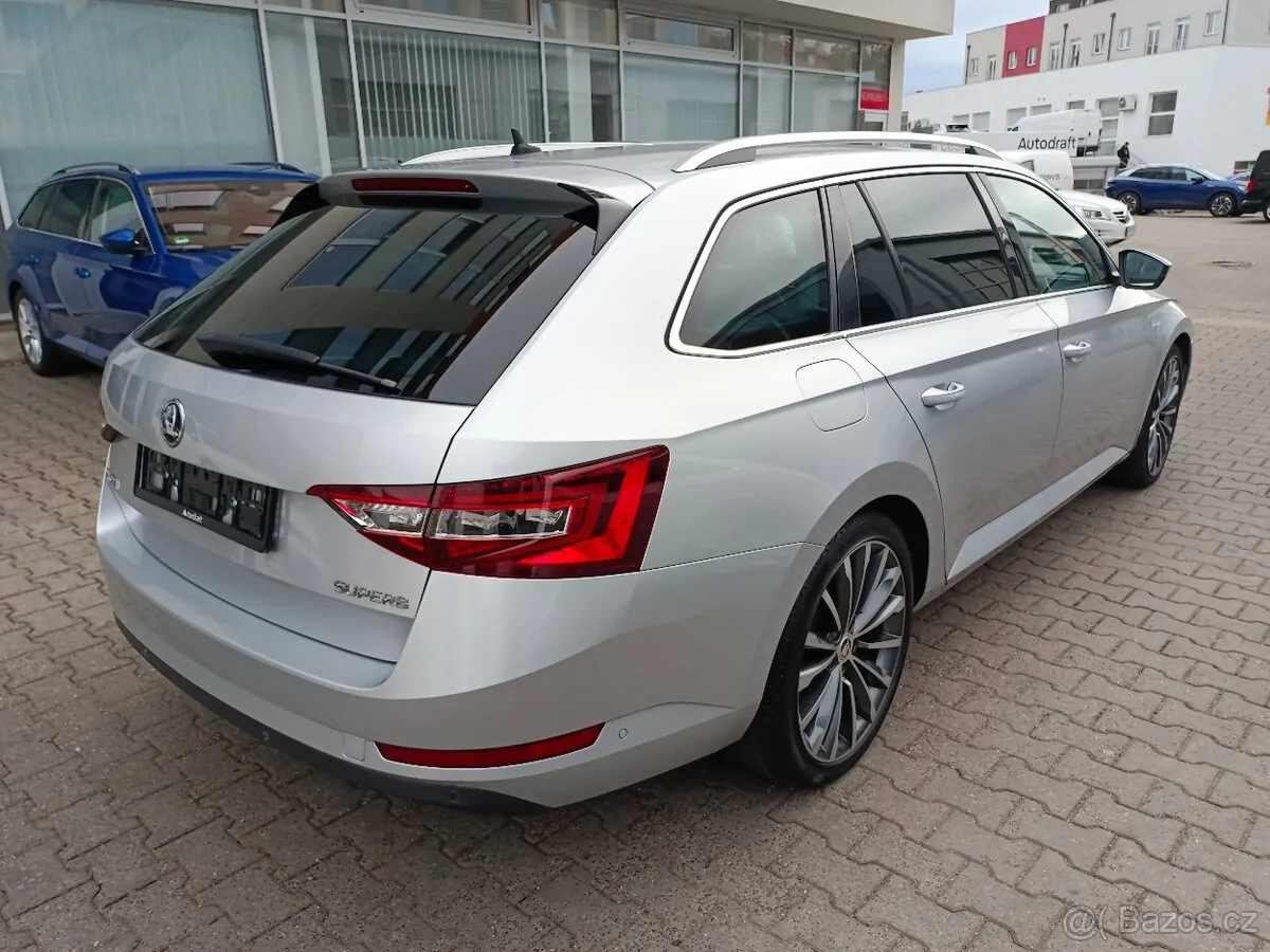 Skoda Superb 2021 photo 4