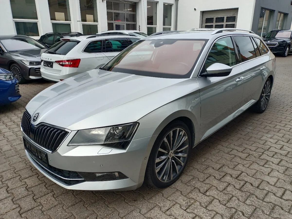 Skoda Superb 2021 photo 2