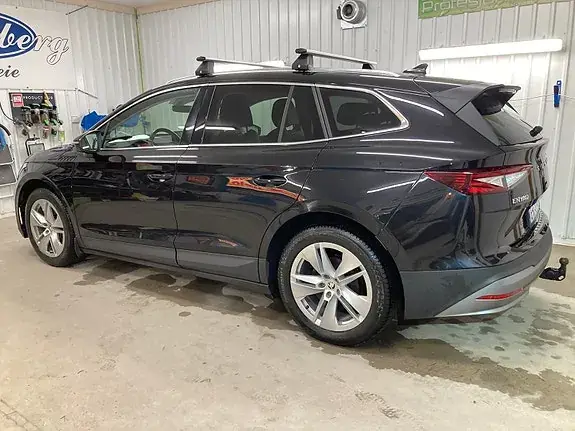 Skoda Enyaq 2023 photo 2