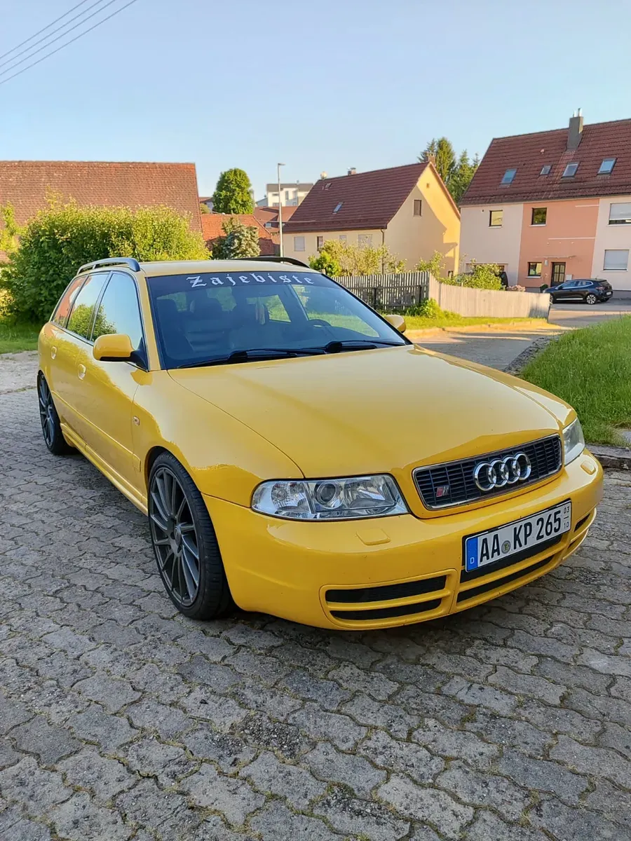 Audi A4 1999 photo 2