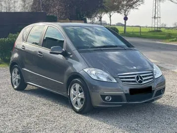 Mercedes-Benz A180