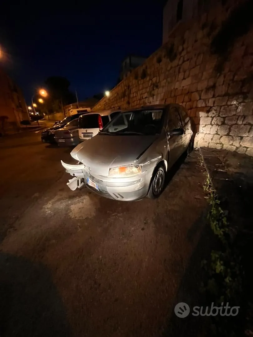Fiat Punto 2002 photo 2