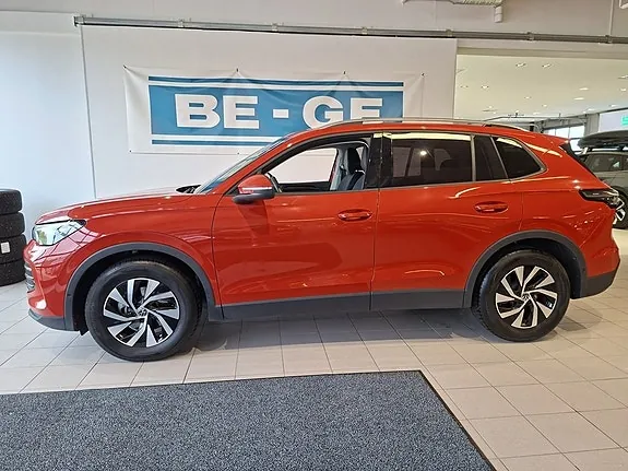 Volkswagen Tiguan 2025 photo 2