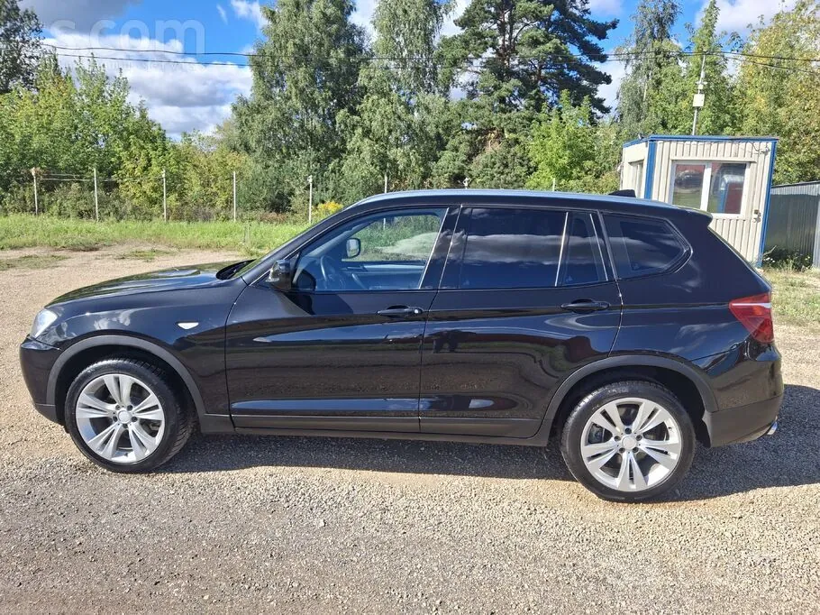 BMW X3 2012 photo 2