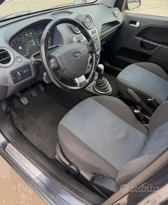 Ford Fiesta 2007 photo 5