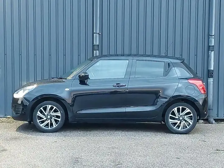 Suzuki Swift 2021 photo 4