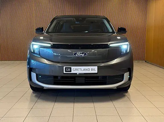 Ford Explorer 2025 photo 4
